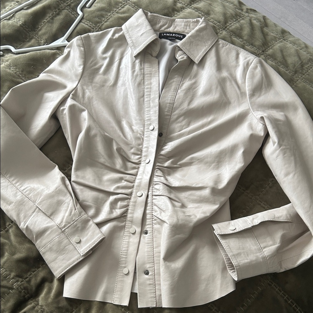 LEATHER NEW. LAMARQUE Beige Button Down leather top New no tags